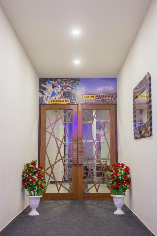 Vadpadraka Hotel And Resort Vadodara Exterior photo